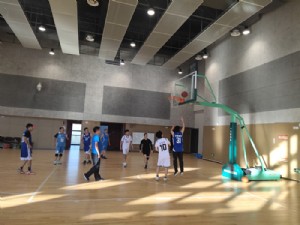藝都建設(shè)與中科大EMBA籃球俱樂部企業(yè)籃球友誼賽